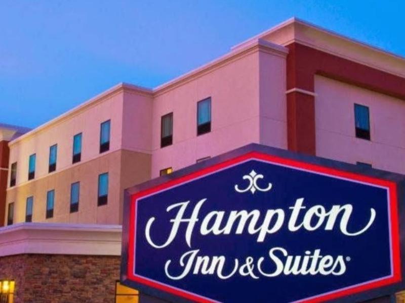 Hampton Inn & Suites Bismarck Northwest Екстер'єр фото