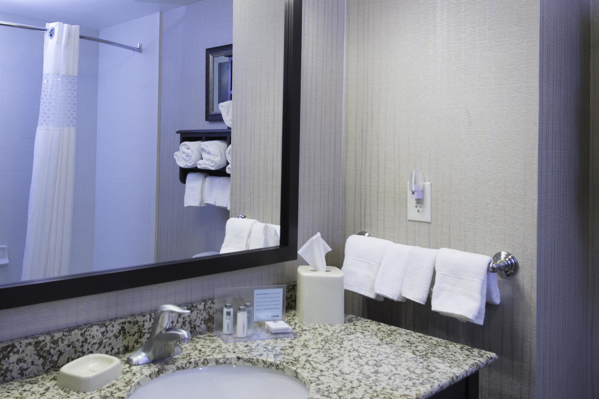 Hampton Inn & Suites Bismarck Northwest Екстер'єр фото