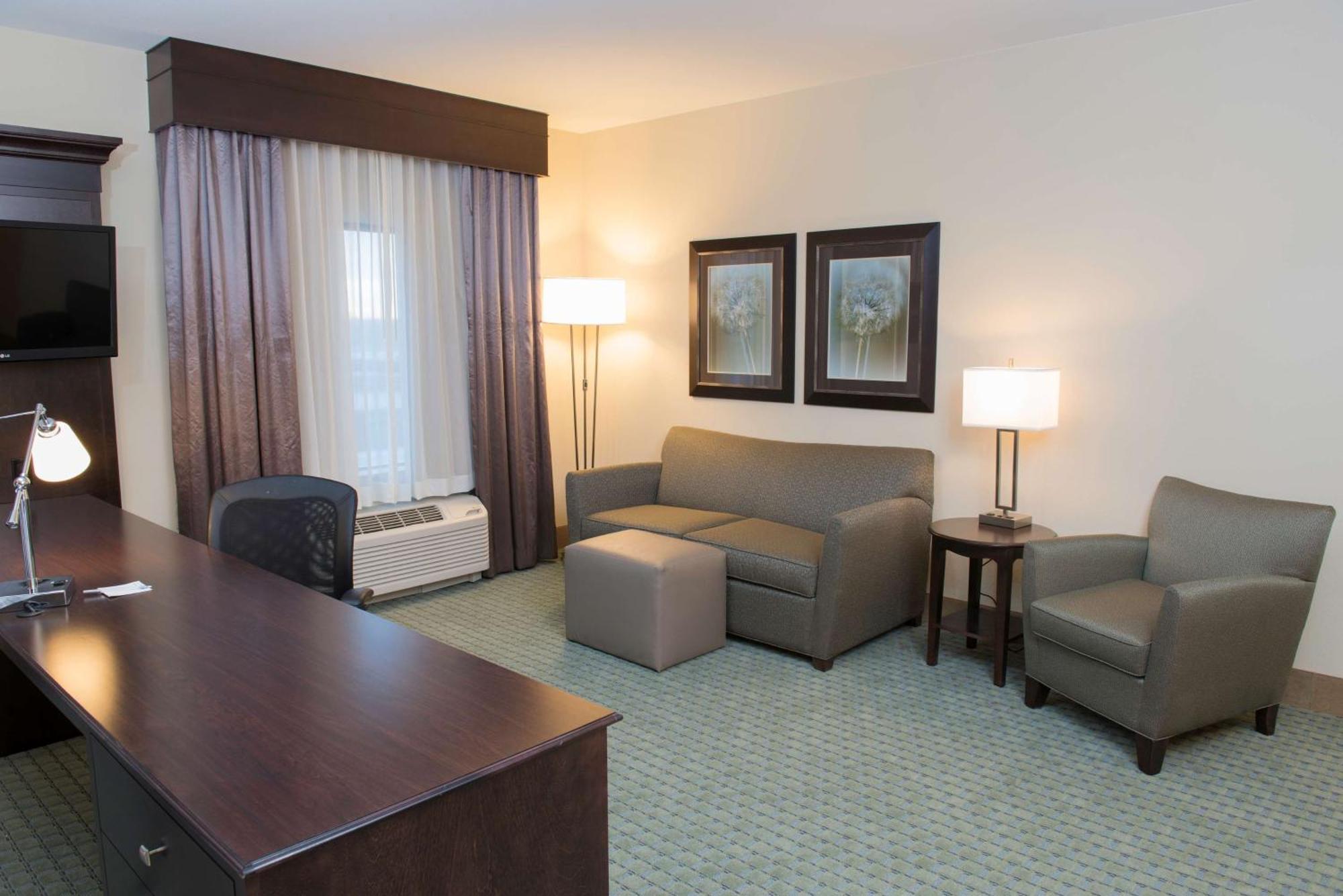 Hampton Inn & Suites Bismarck Northwest Екстер'єр фото